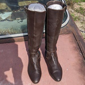 Namuhana woman's boots size 6